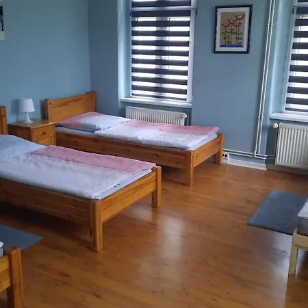 Fewo1-1 Zim Apart-4 Bett-kueche-dusche Wc-parkplatz Hotel apartamentowy Berlin